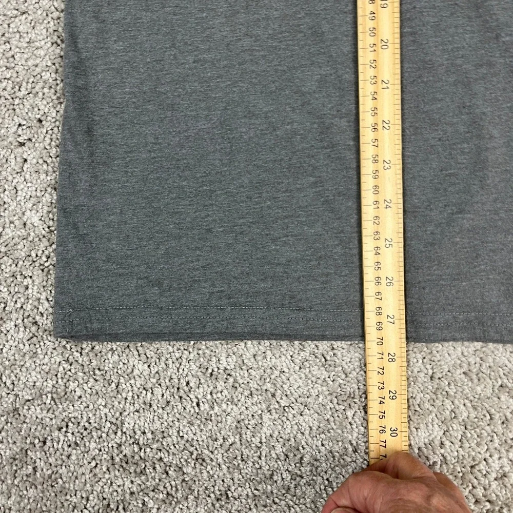 Levi's T-Shirt Mens Size Medium Gray Red Heather‎ Short Sleeve Batwing LOGO